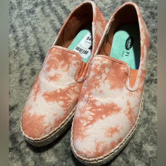 Dr. Scholl's Women's Far Out Tie-Dye Espadrilles - Dusted Clay  Size 6 - Picture 1 of 9